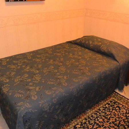Hotel Italia City Center Мантуя Экстерьер фото