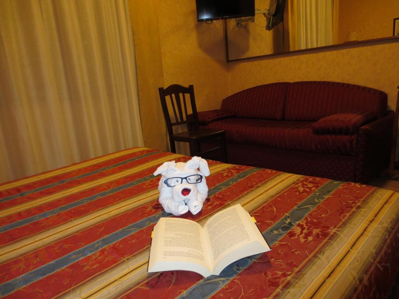 Hotel Italia City Center Мантуя Экстерьер фото